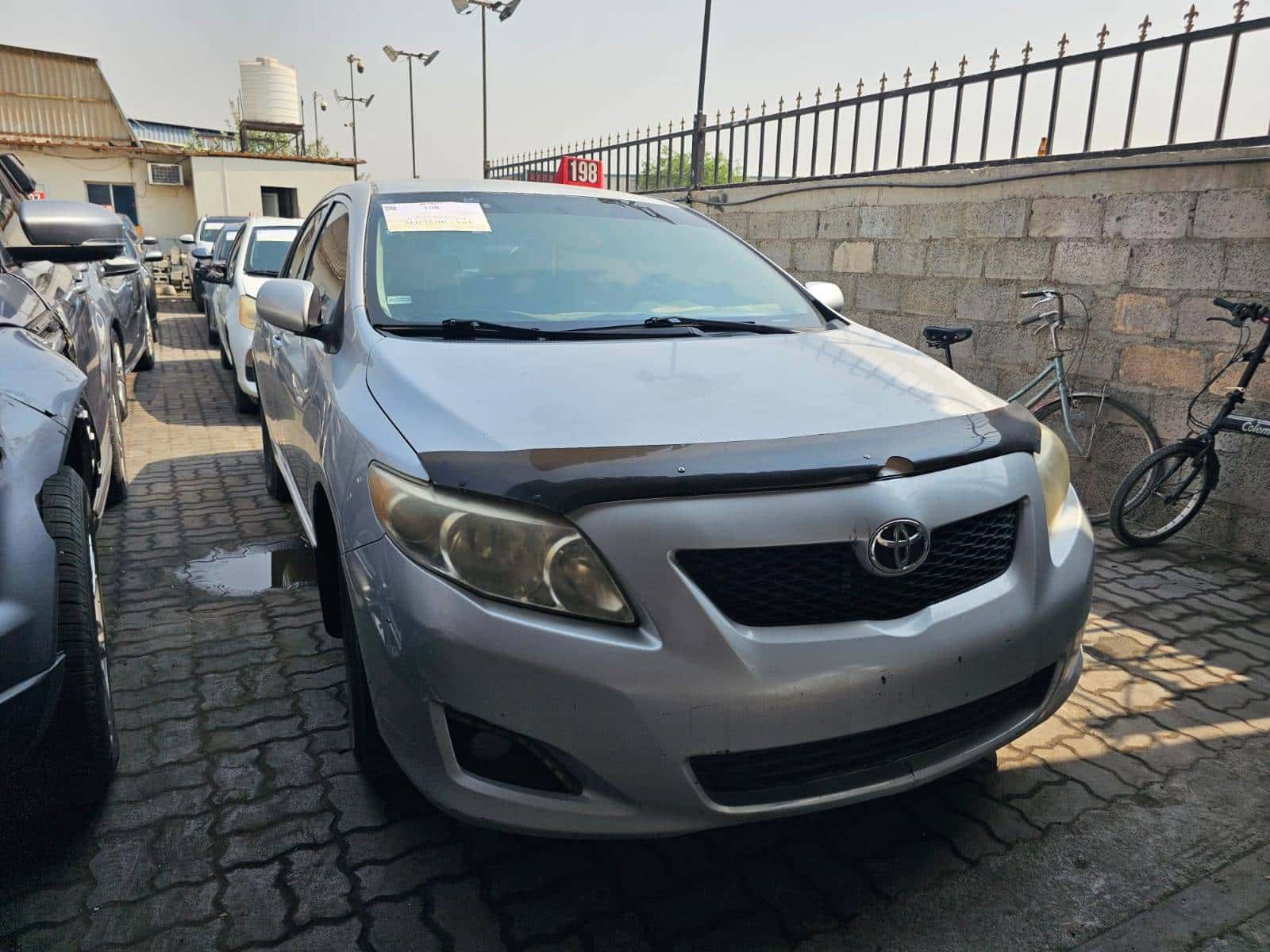Toyota Corolla 2010 thumbnail 2