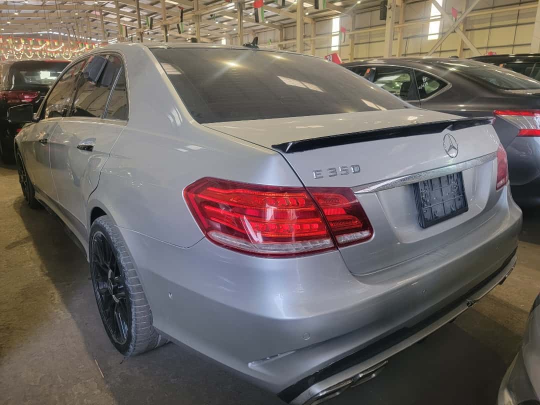 MERCEDES BENZ E 350 - Exterior
