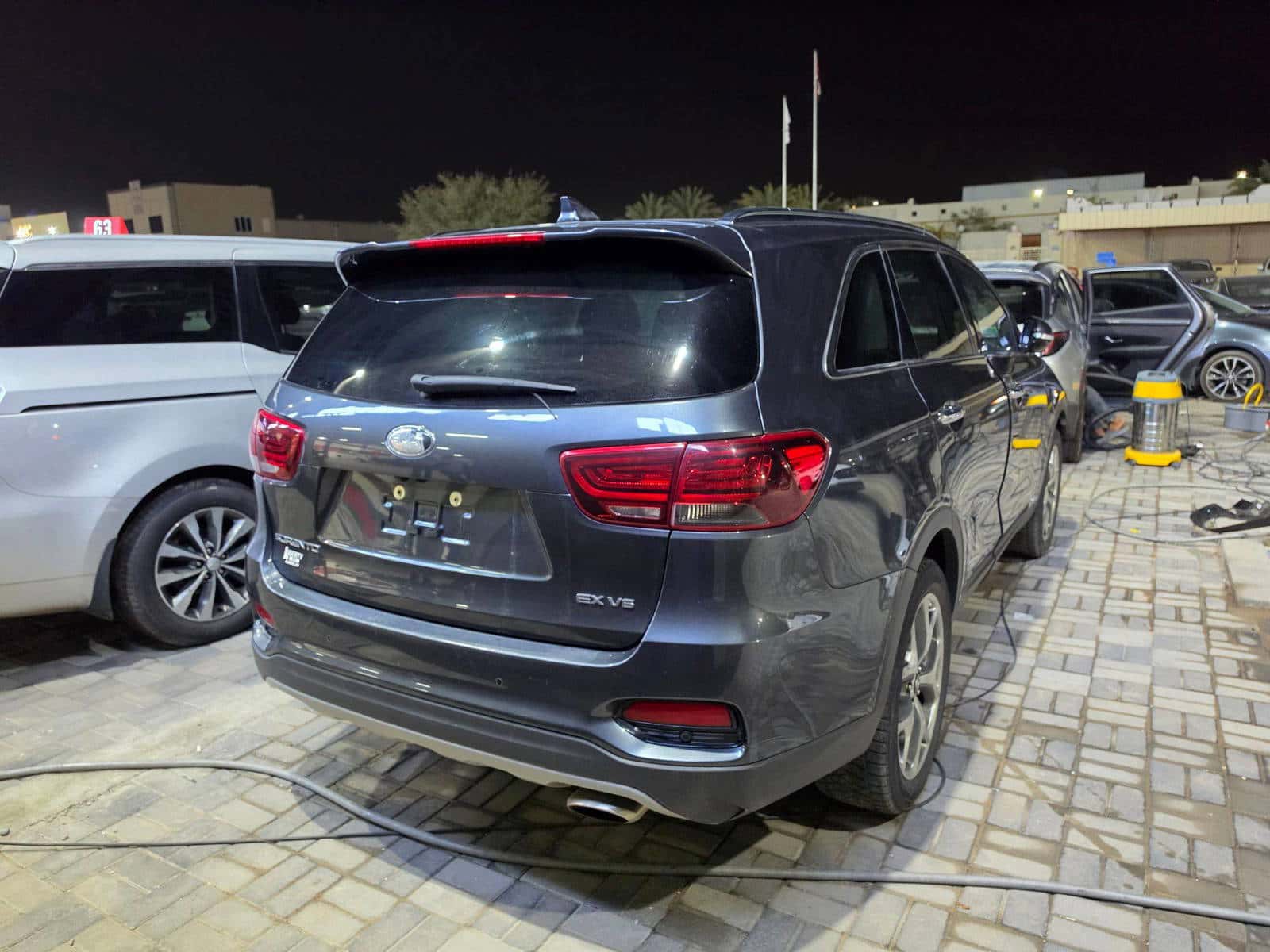 KIA SORENTO 2019 thumbnail 4