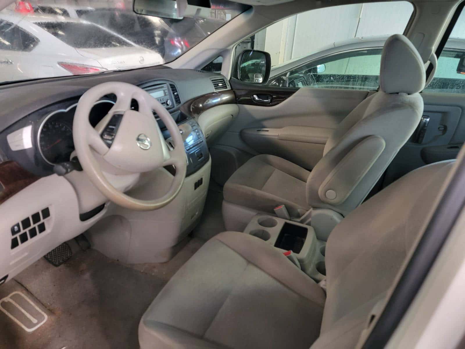 NISSAN QUEST - Exterior
