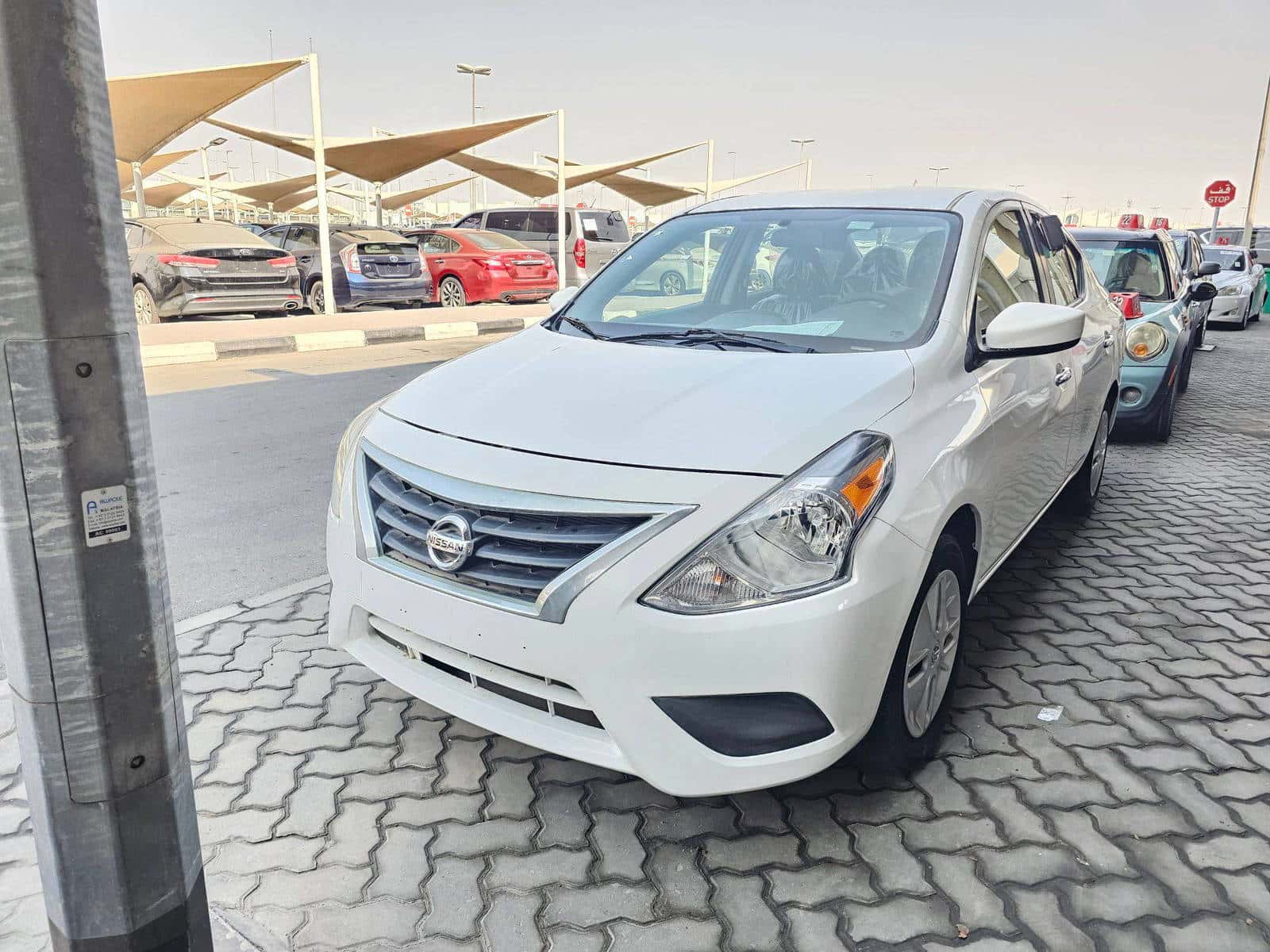 NISSAN VERSA - Exterior