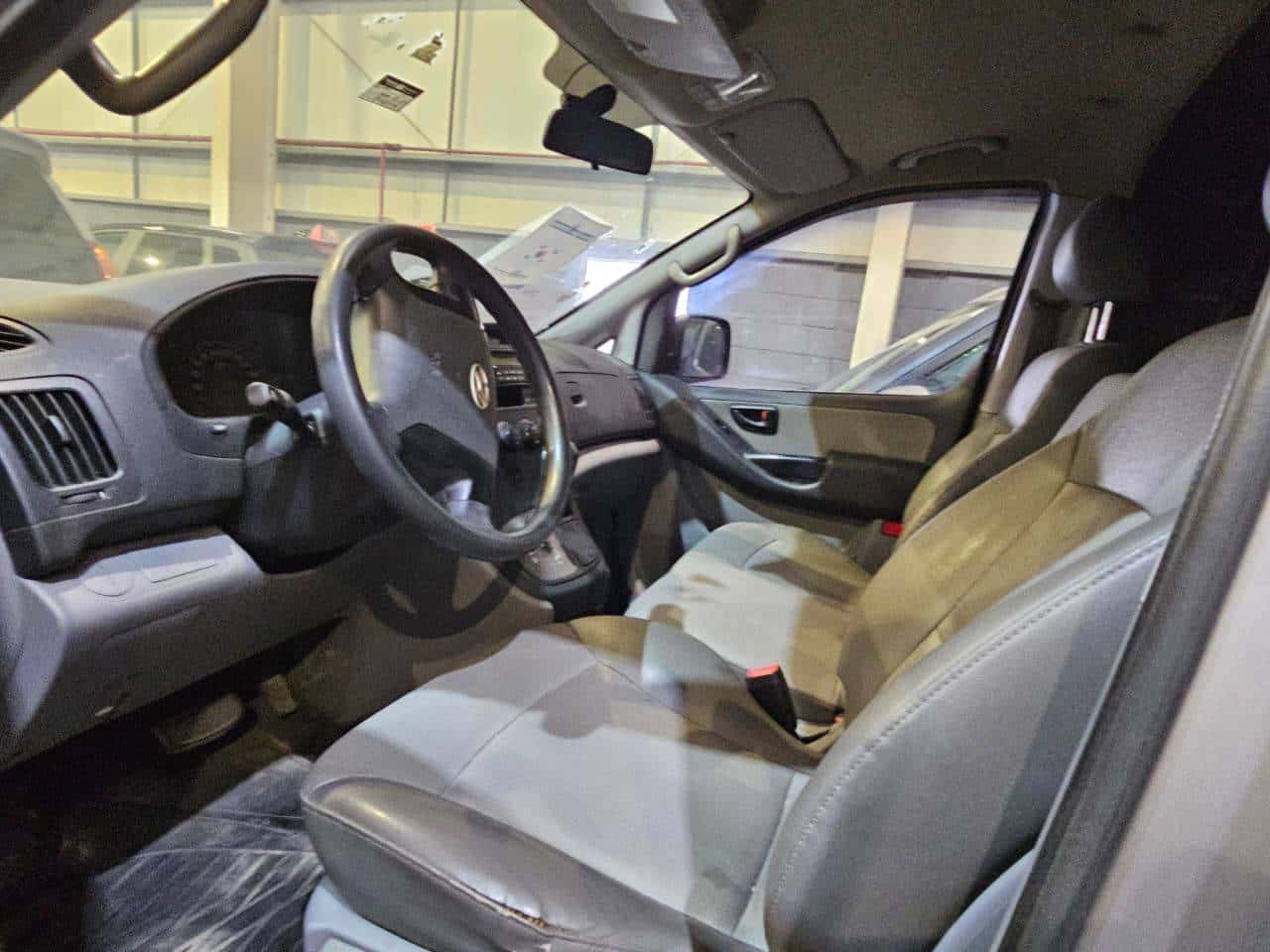 Hyundai GRAND STAREX 2011 thumbnail 6