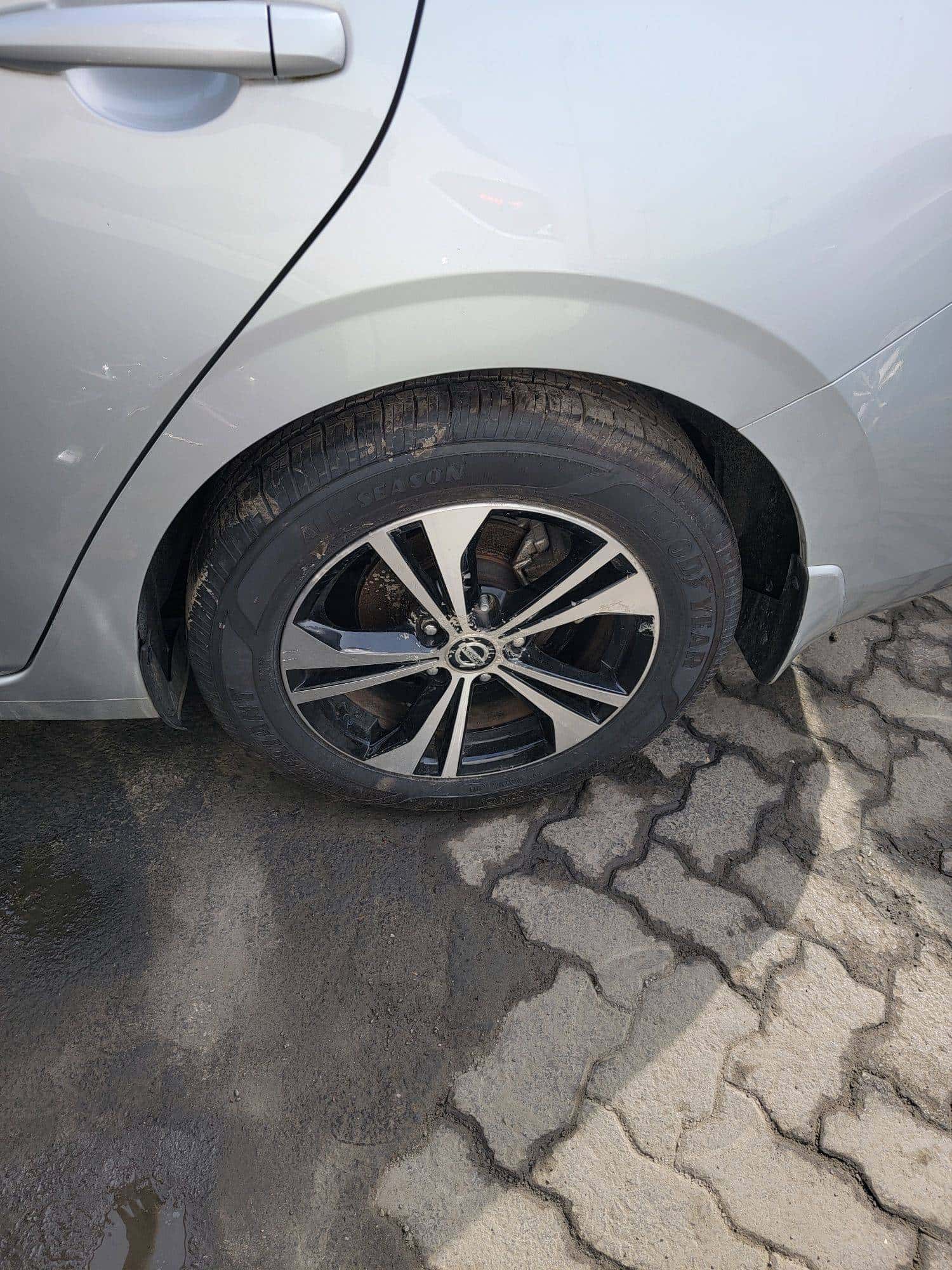 NISSAN SENTRA - Exterior