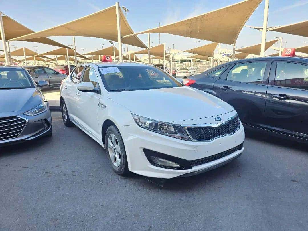 Kia K5 2013 thumbnail 2