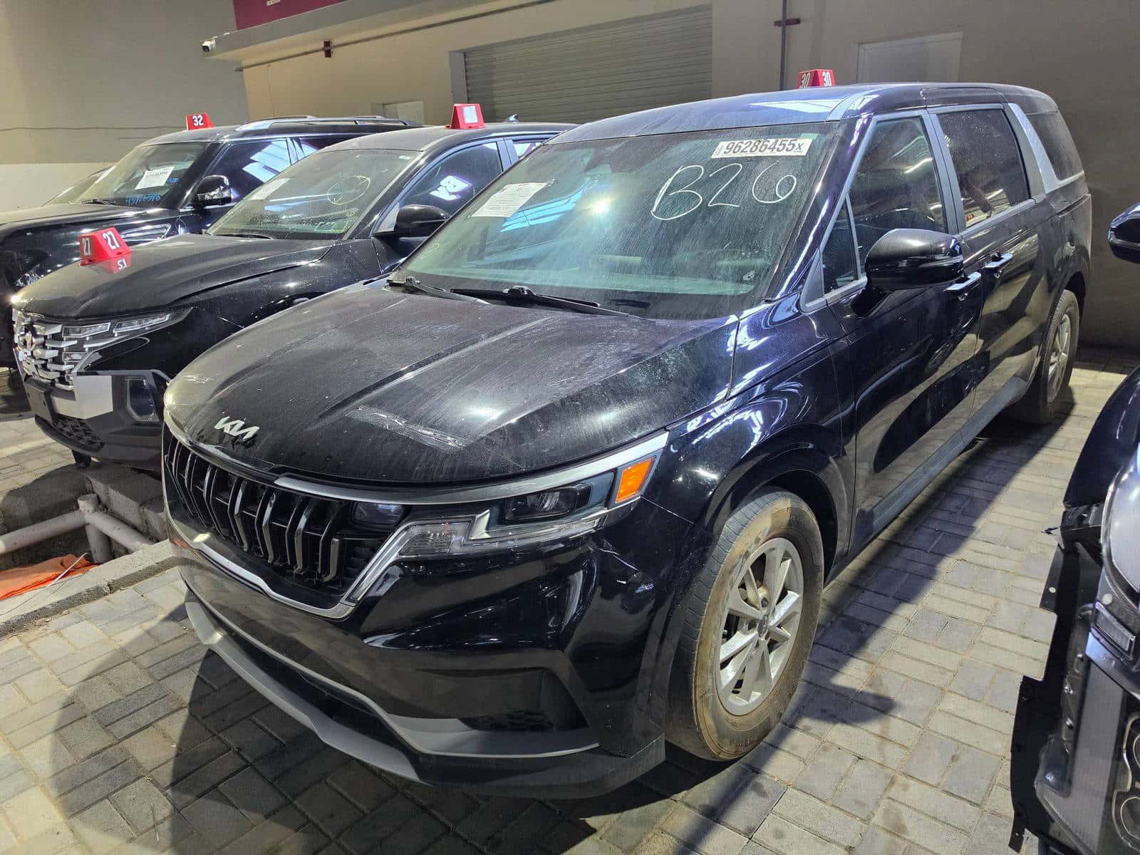 KIA CARNIVAL LX 2023 thumbnail 2