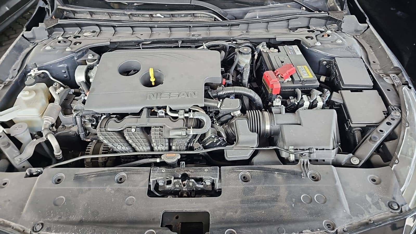 NISSAN ALTIMA - Exterior