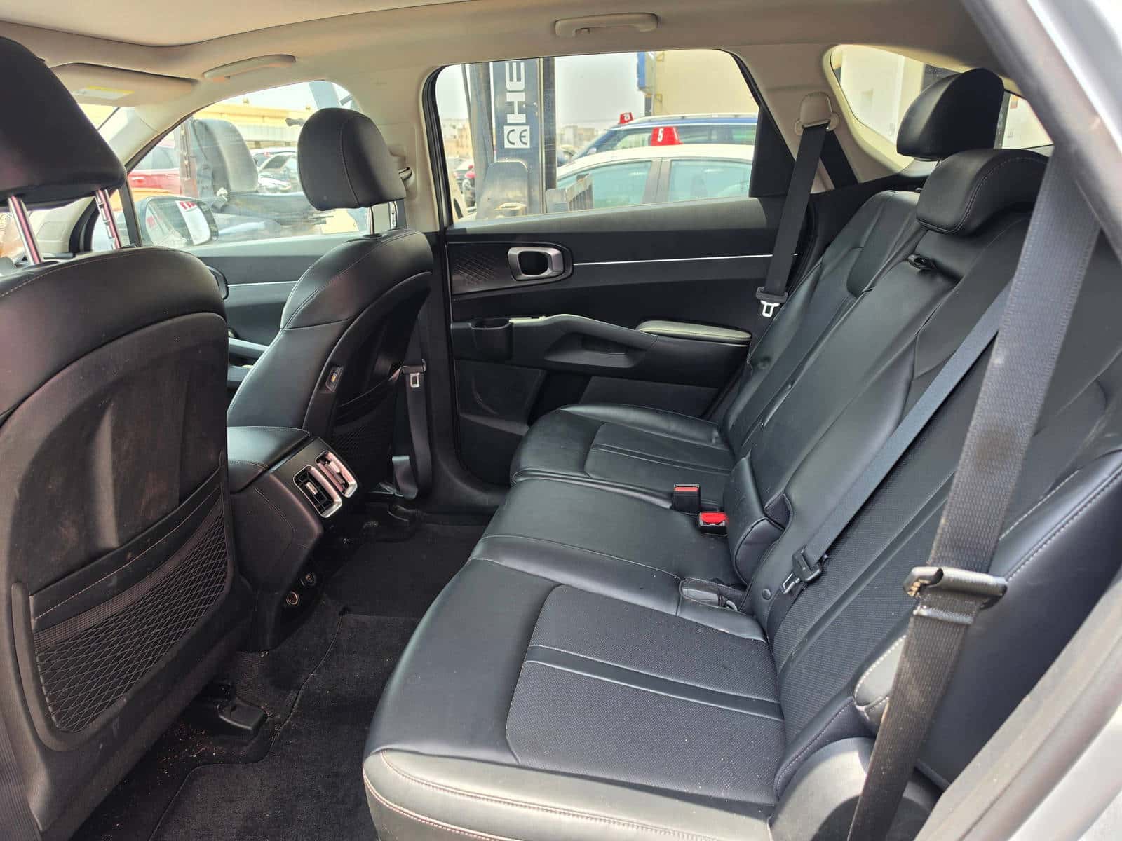 Kia Sorento 2021 thumbnail 6