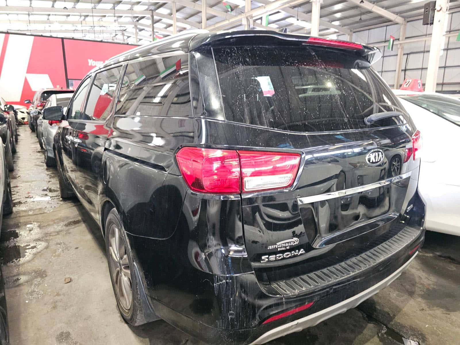 KIA SEDONA 2015 thumbnail 4