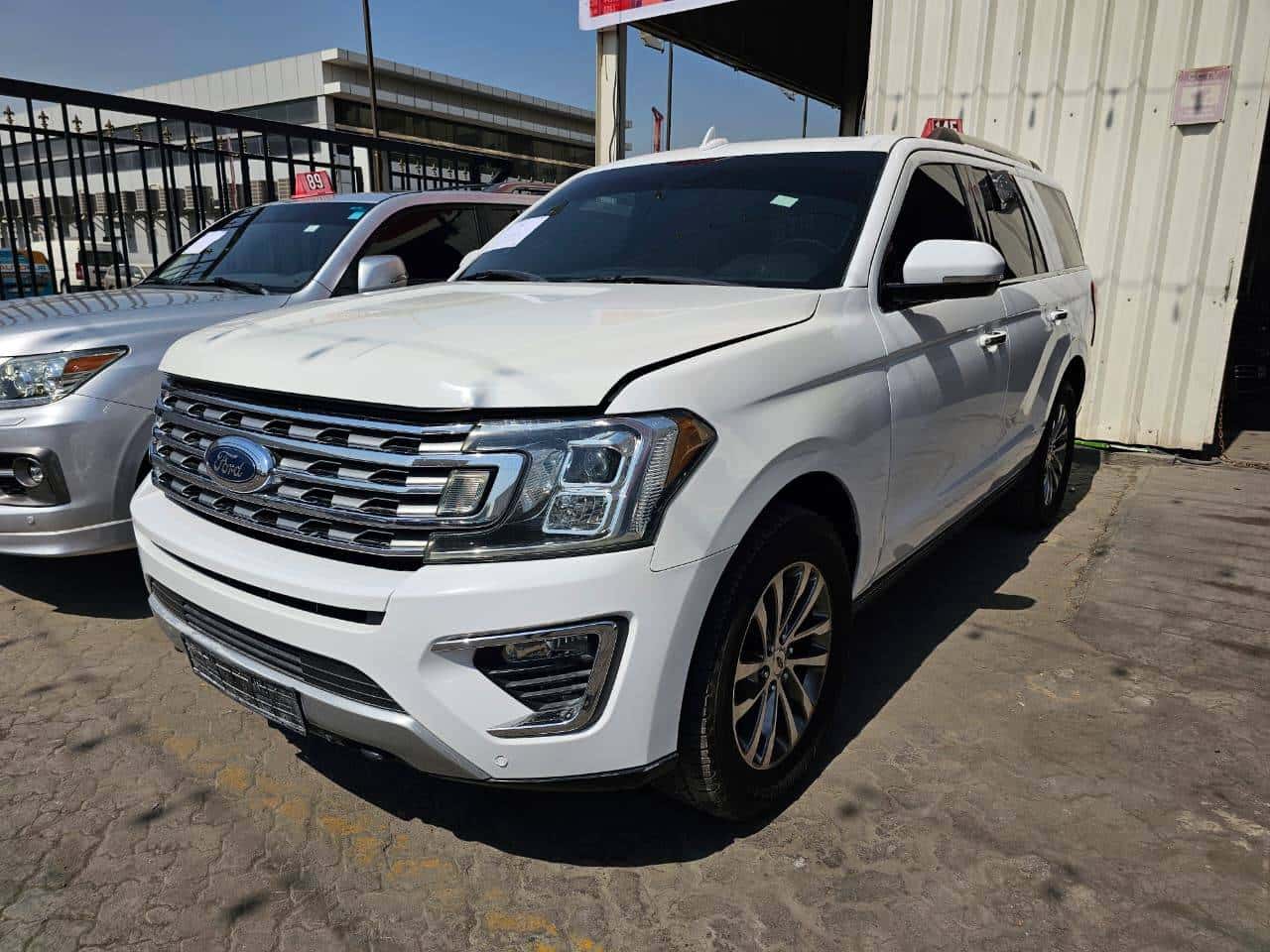 Ford EXPEDITION 2018 thumbnail 2