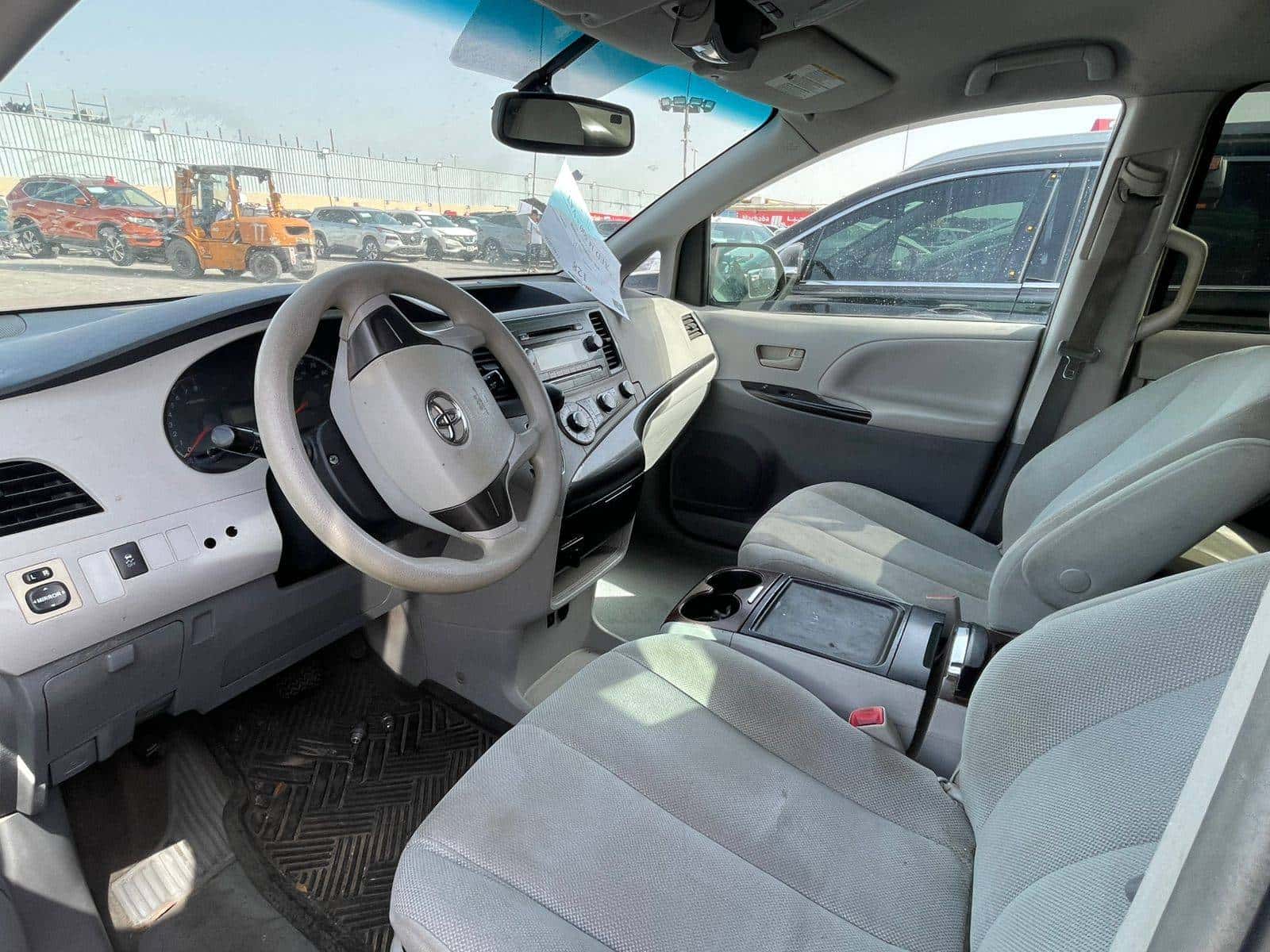 TOYOTA SIENNA 2012 thumbnail 5