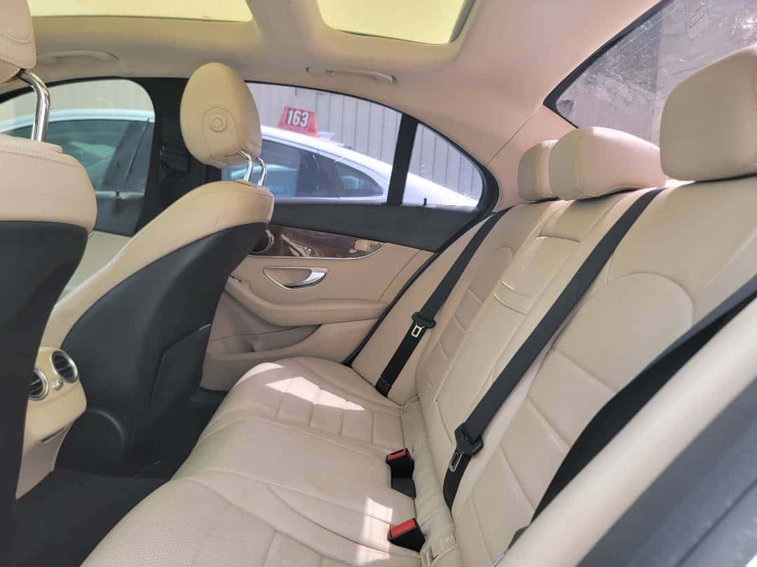 MERCEDES BENZ C300 - Exterior