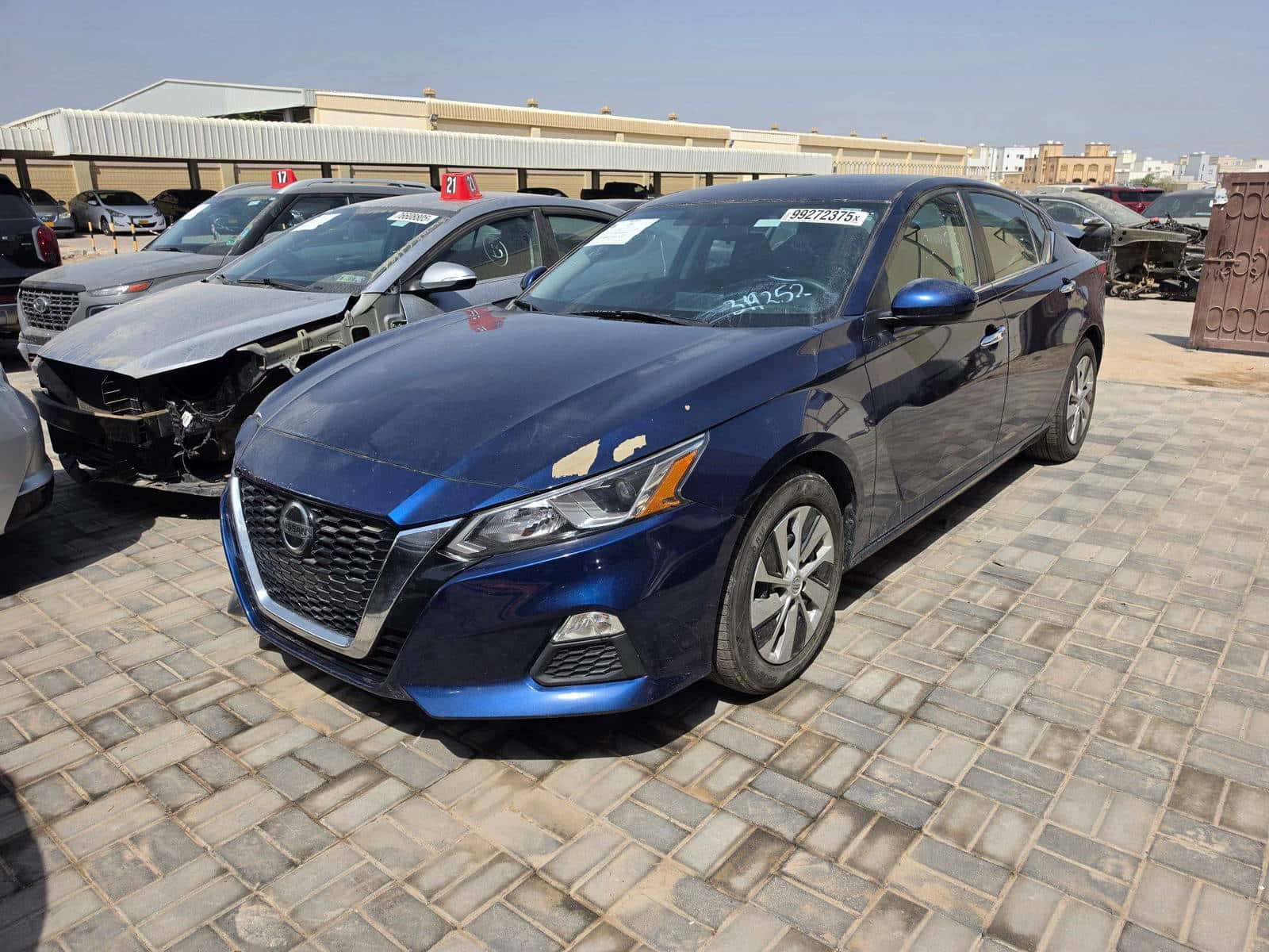 Nissan Altima 2020 thumbnail 2