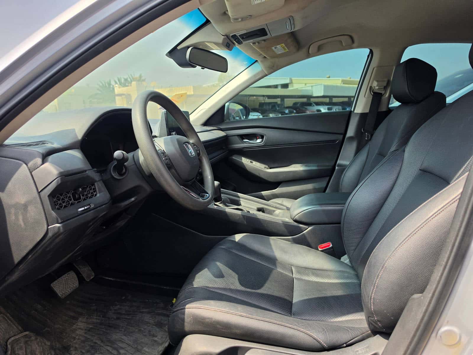 Honda Accord 2023 thumbnail 6