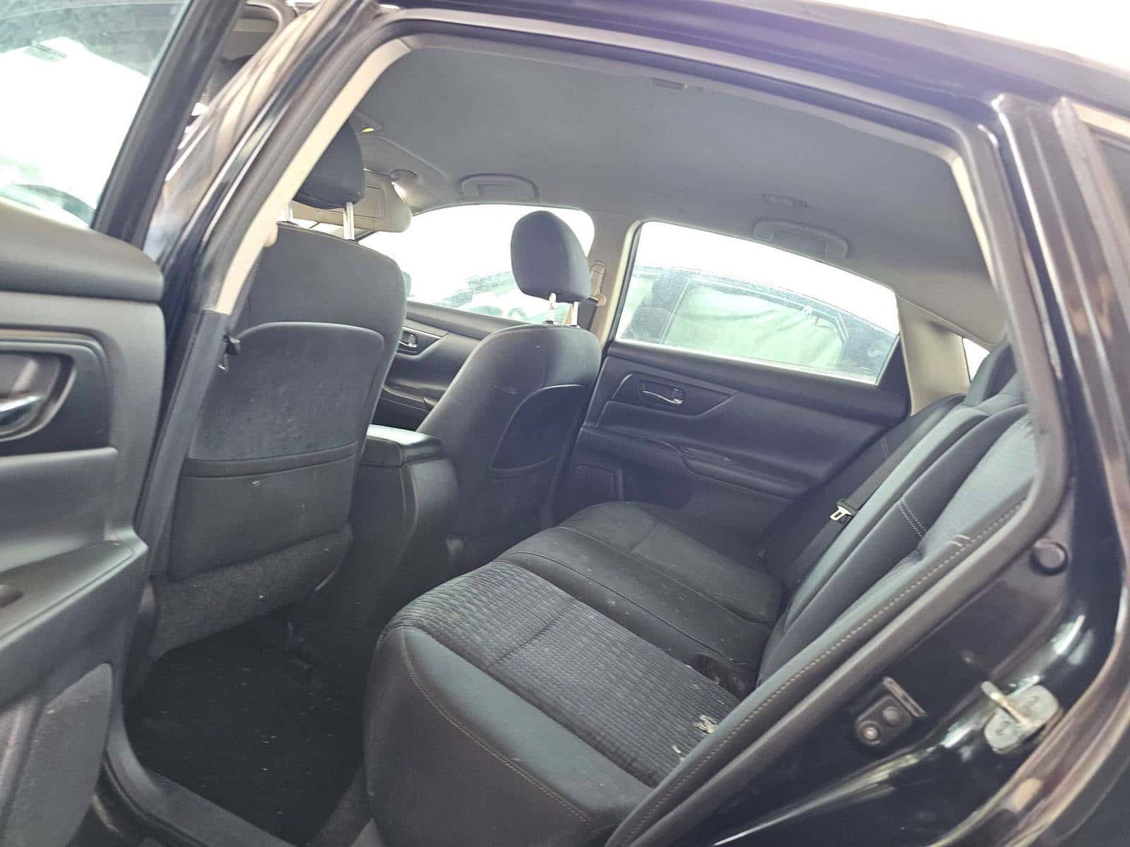 NISSAN ALTIMA - Exterior