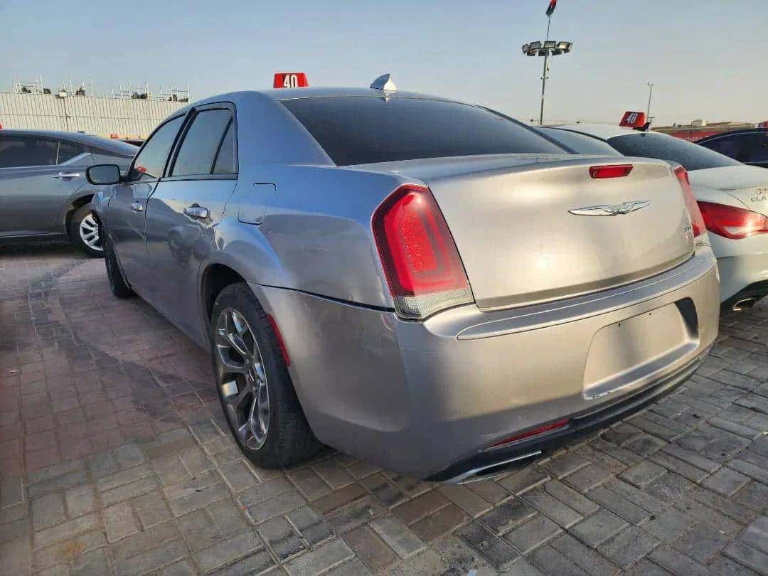CHRYSLER 300 2018 thumbnail 1