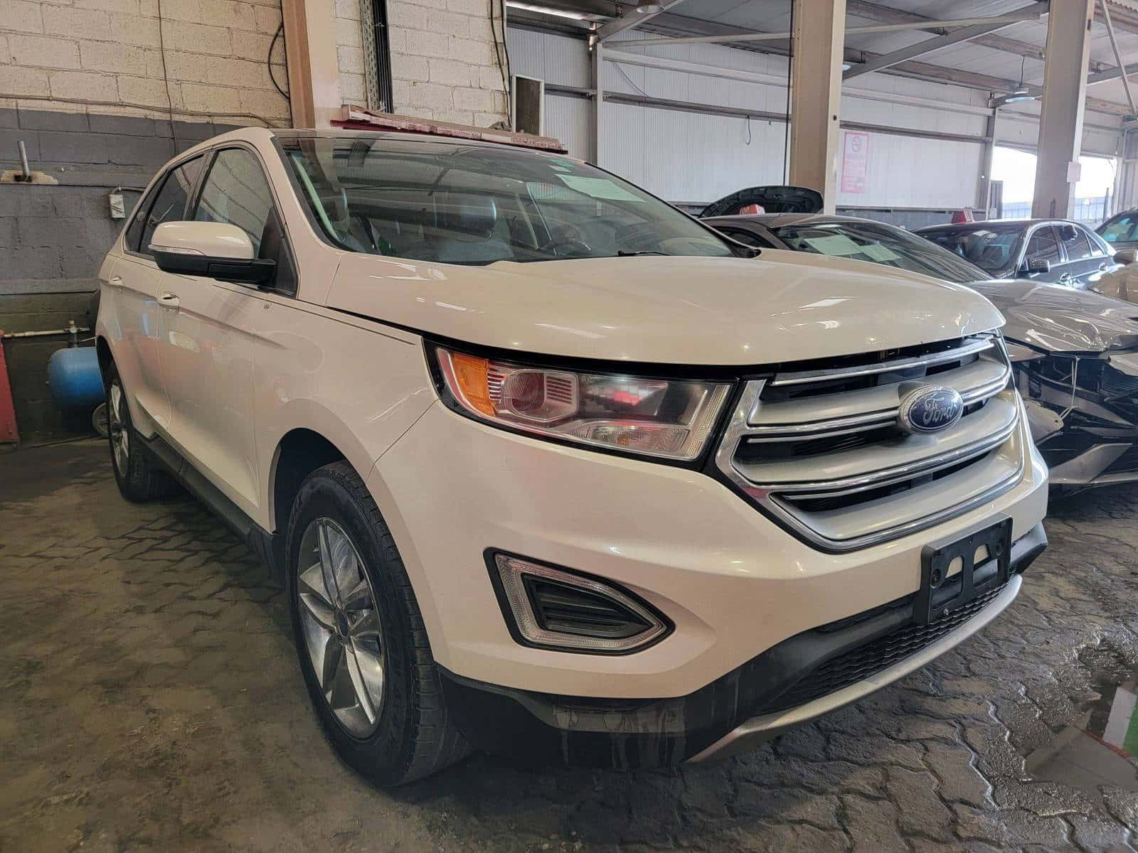 FORD EDGE - Exterior