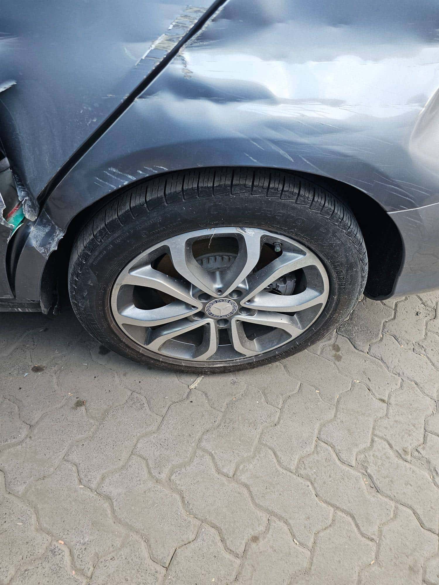 MERCEDES BENZ C300 2015 thumbnail 6