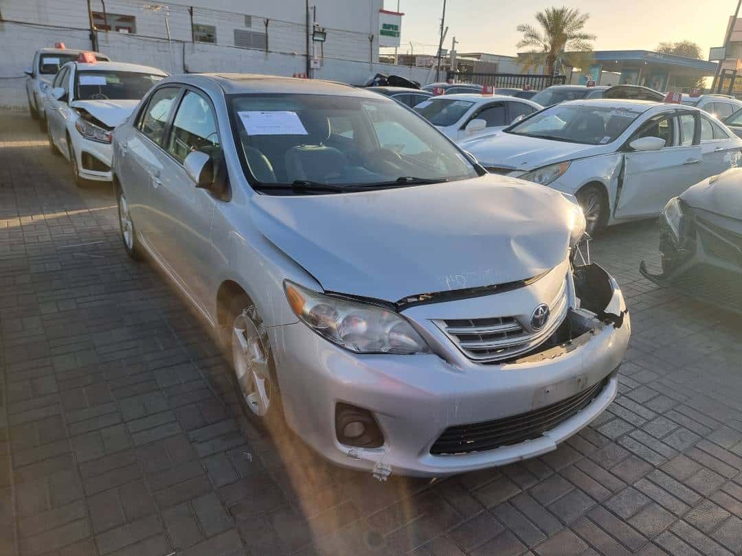Toyota Corolla 2013 thumbnail 2