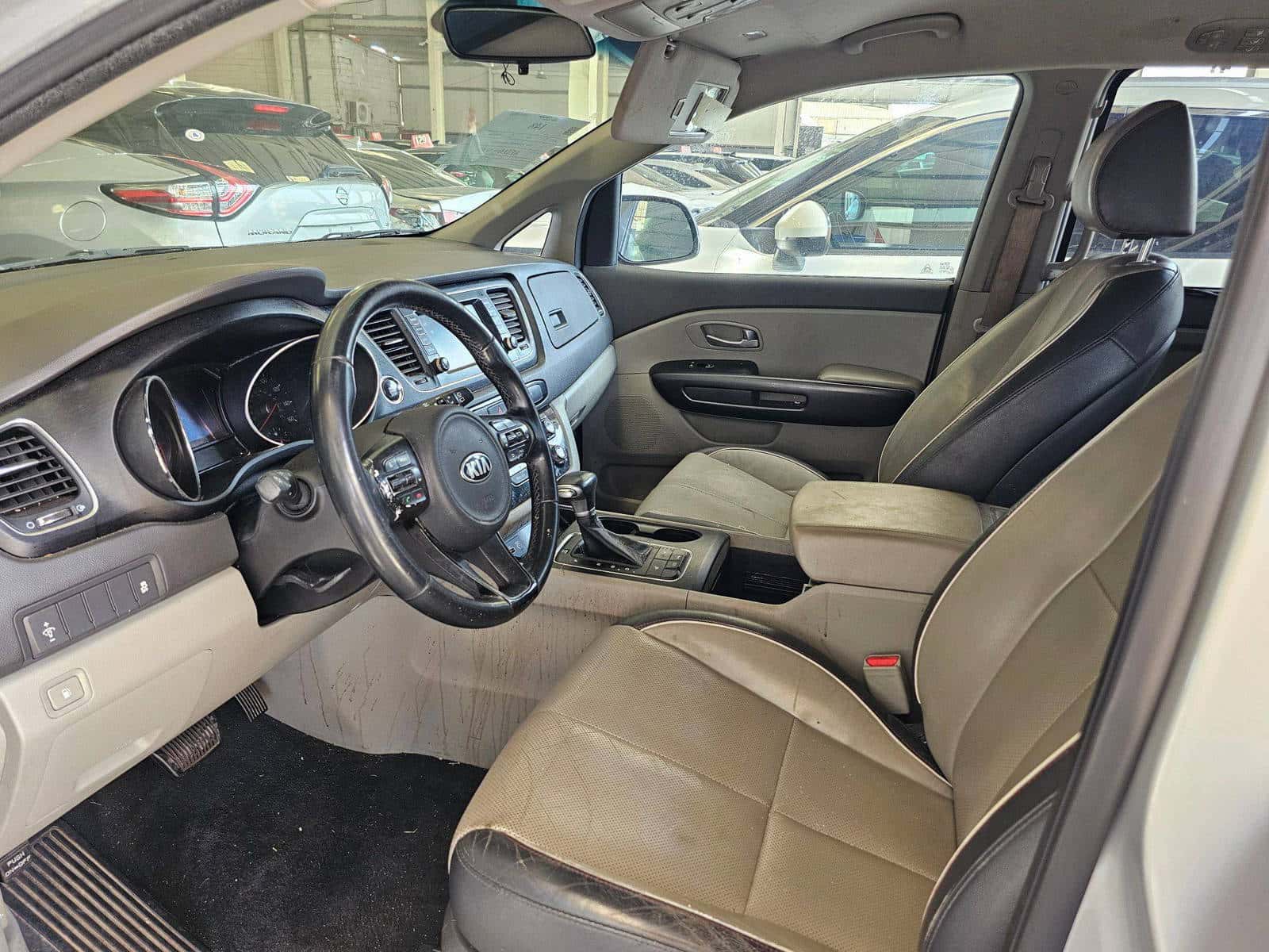 KIA SEDONA 2017 thumbnail 7
