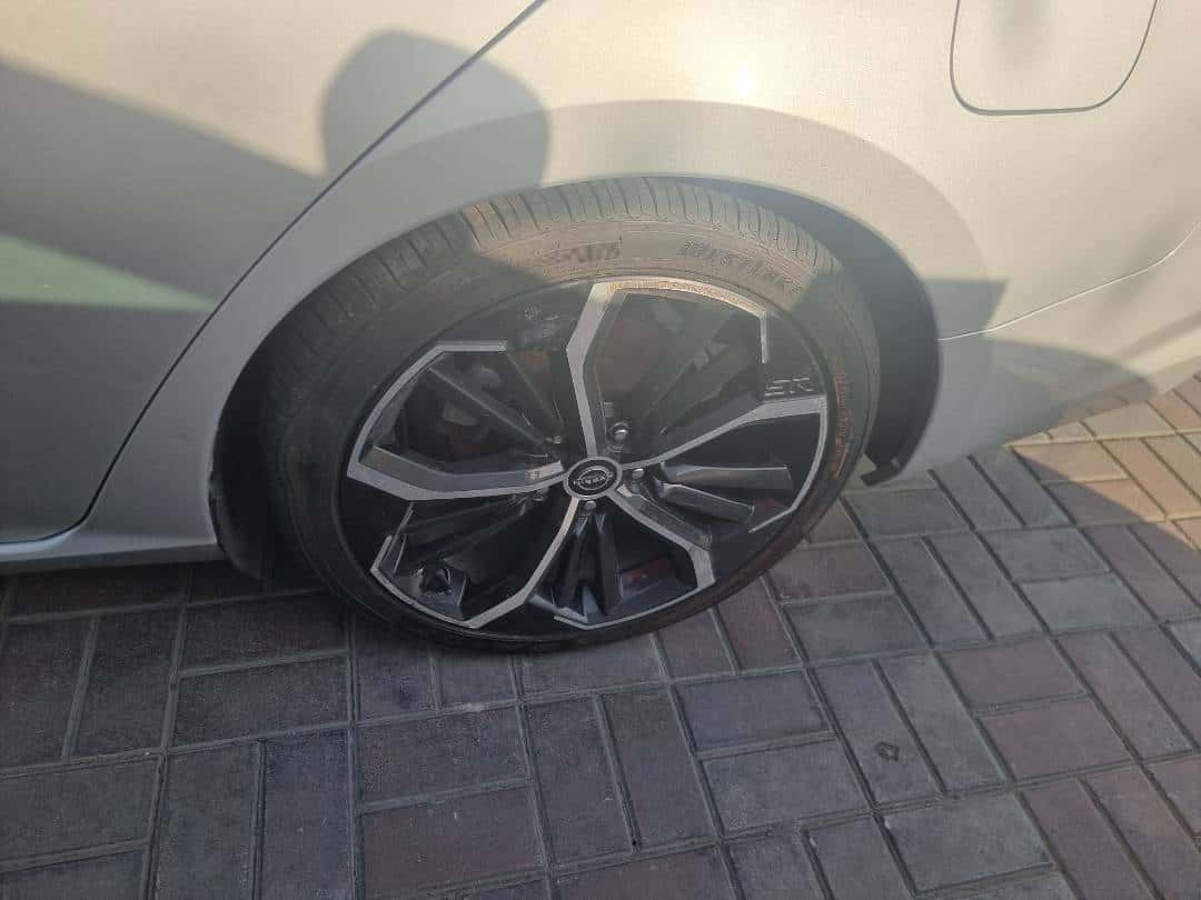 NISSAN ALTIMA - Exterior