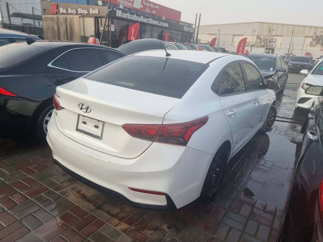 Hyundai Accent 2021 thumbnail 3