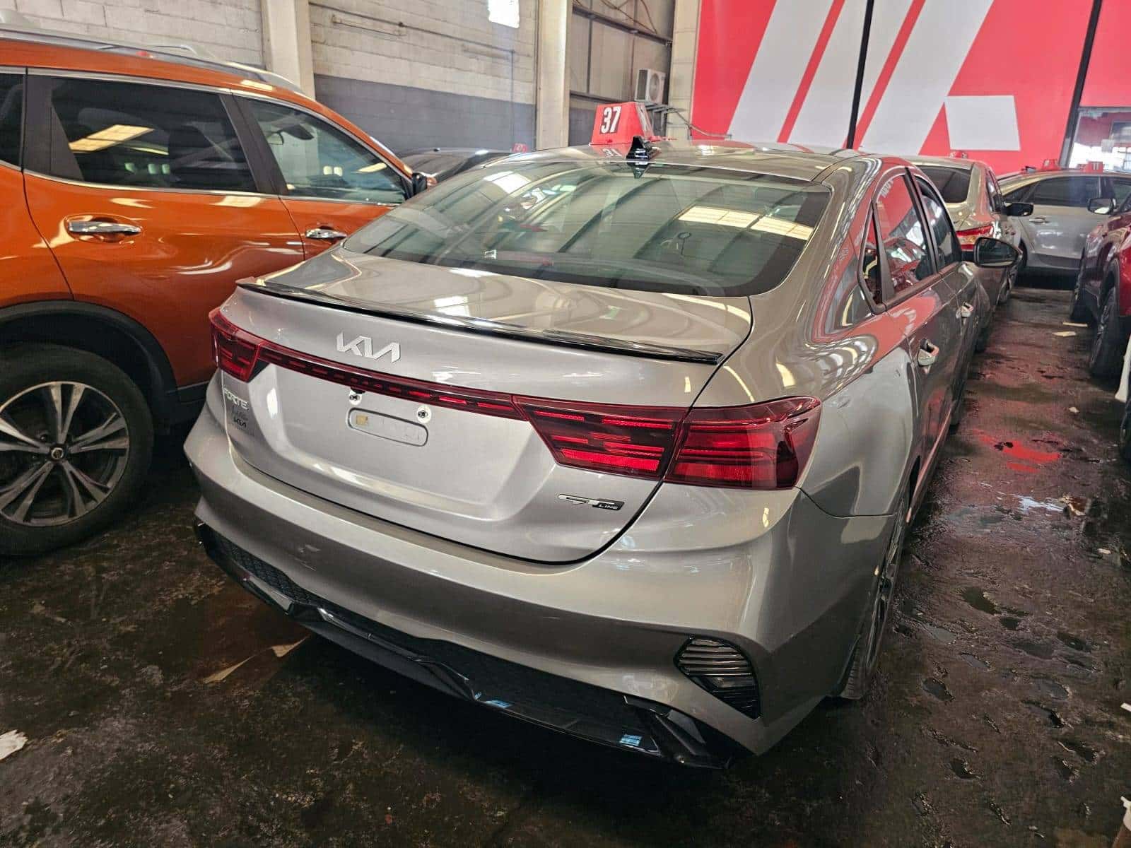 Kia Forte 2024 thumbnail 6