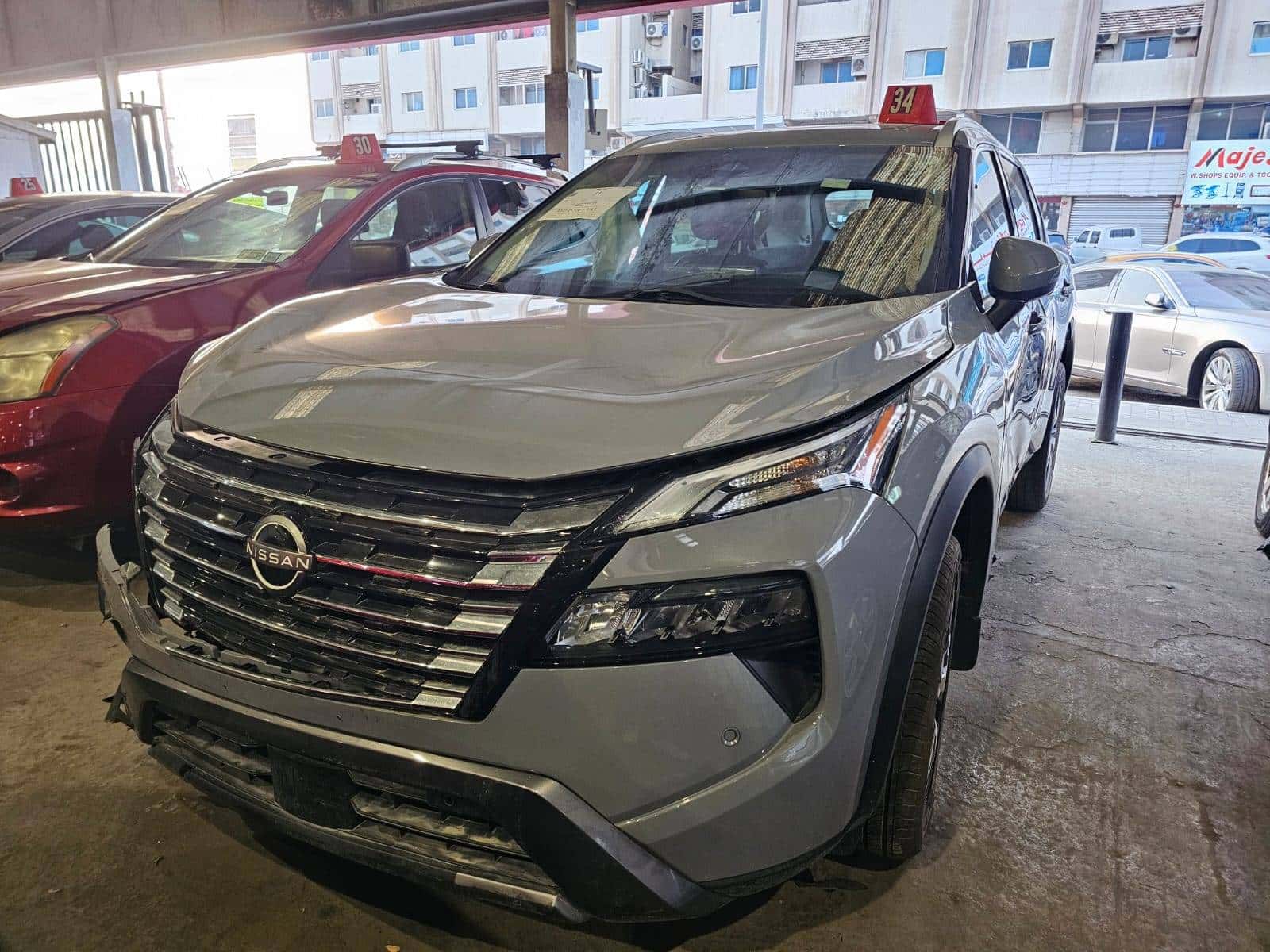 Nissan Rogue 2024 thumbnail 3