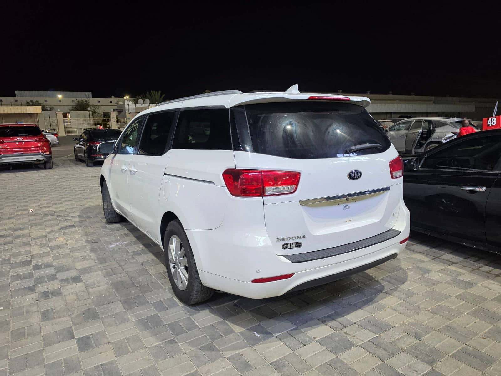 KIA SEDONA 2018 thumbnail 5