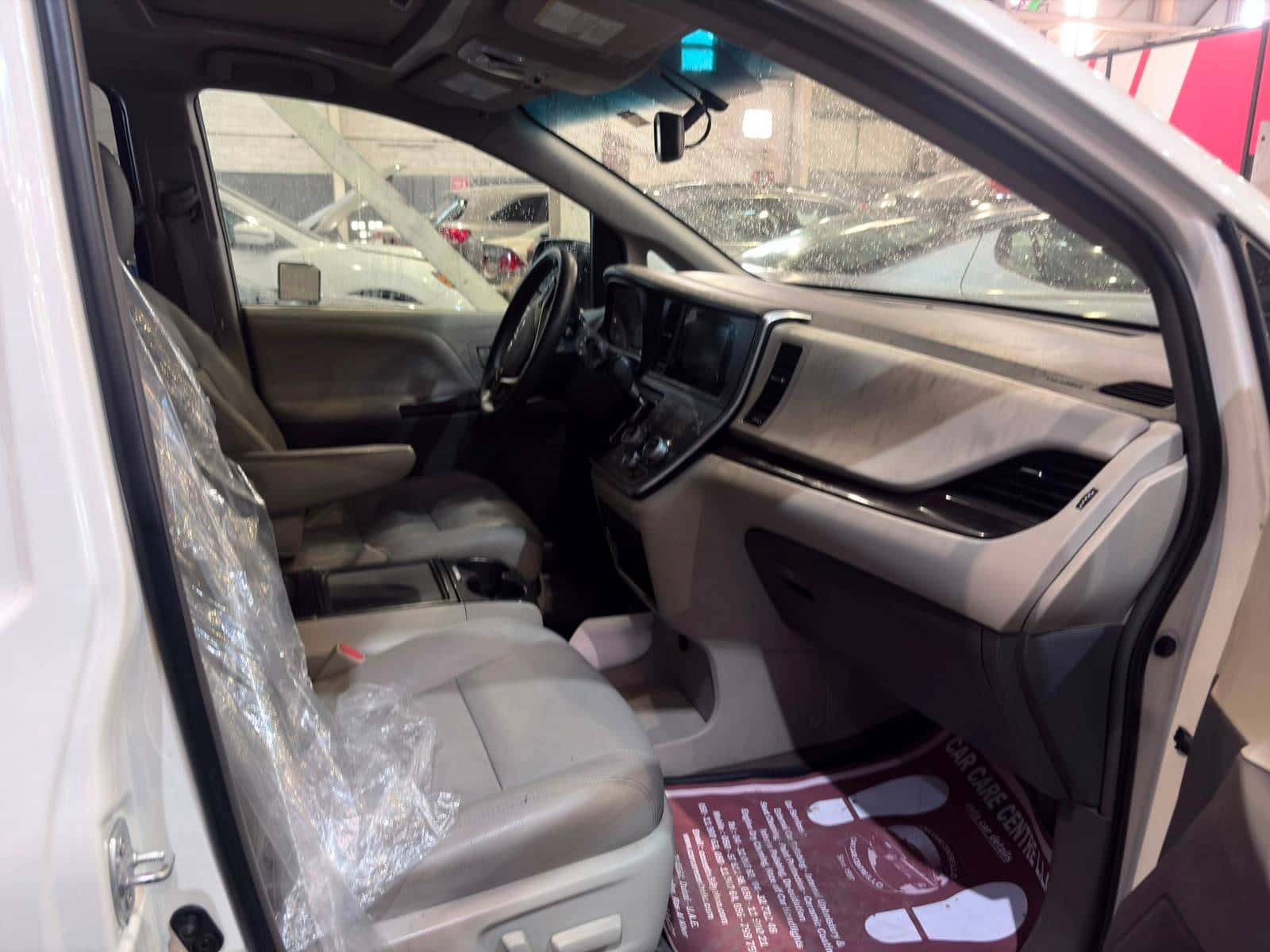 TOYOTA SIENNA 2015 thumbnail 7