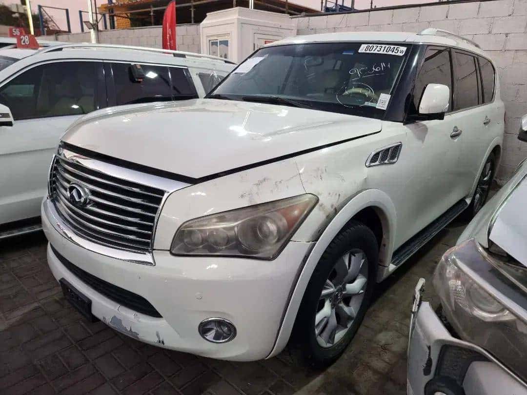 INFINITI QX56 2011 thumbnail 1
