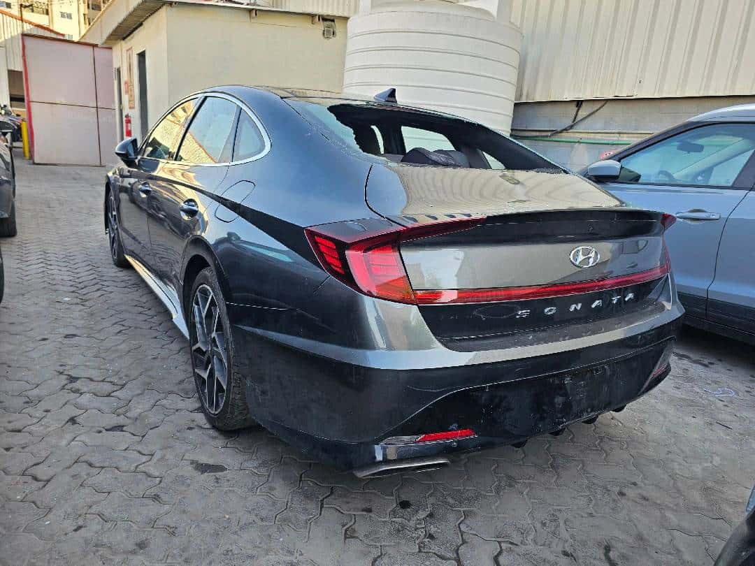 HYUNDAI SONATA 2022 thumbnail 1