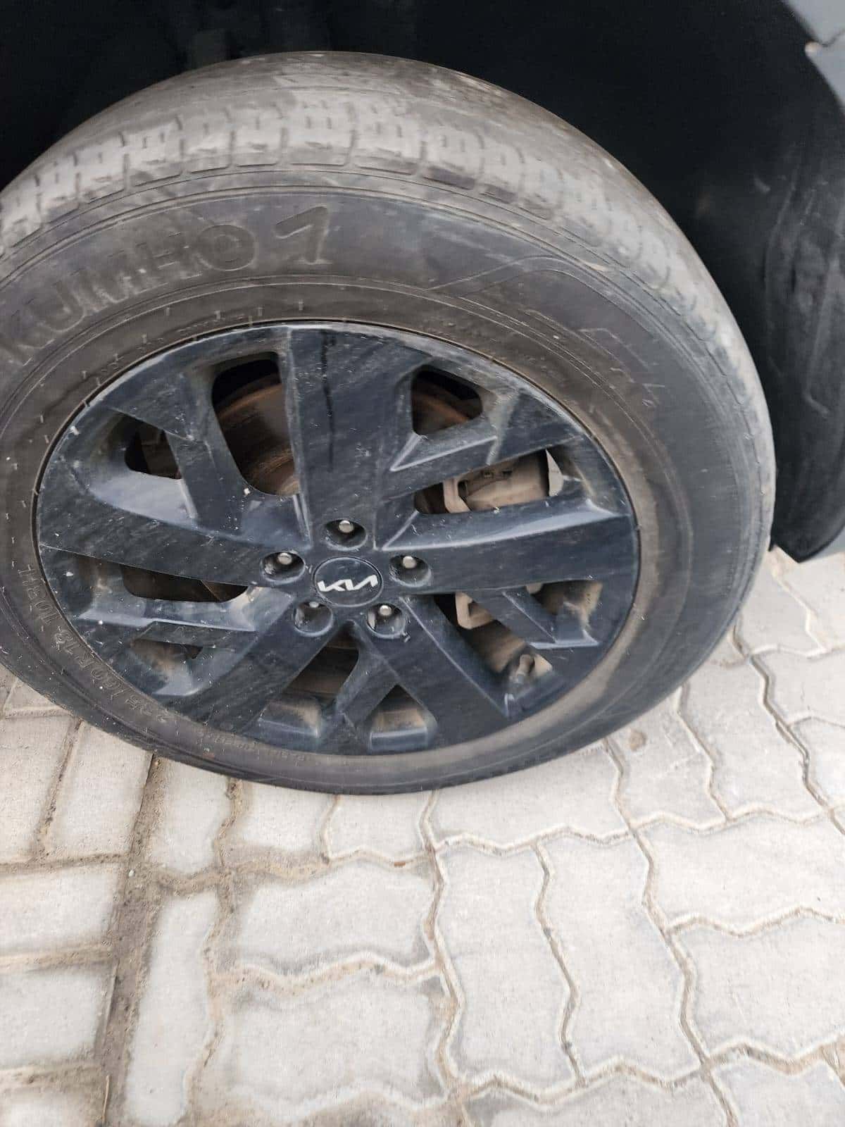 KIA SORENTO 2023 thumbnail 4