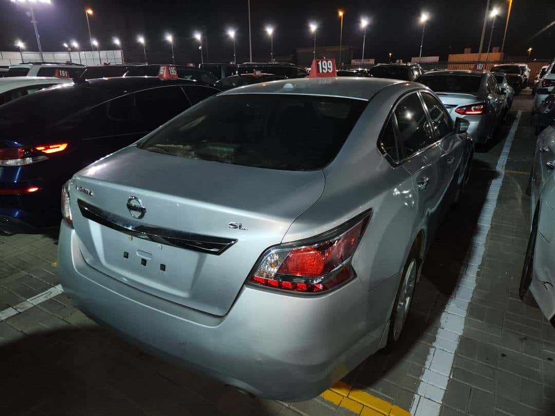 Nissan Altima 2015 thumbnail 1