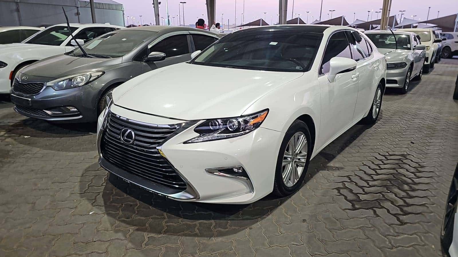 Lexus ES 350 2015 thumbnail 3