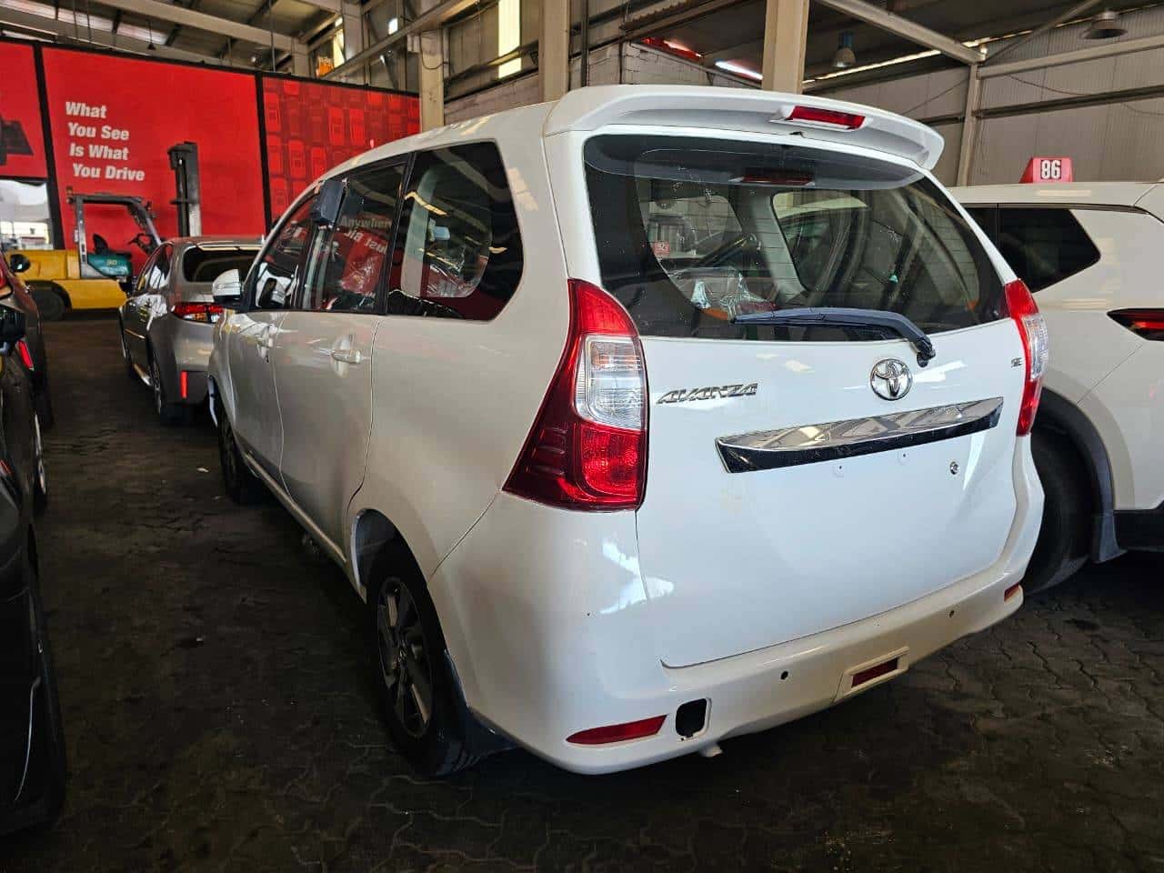 Toyota AVANZA 2017 thumbnail 5