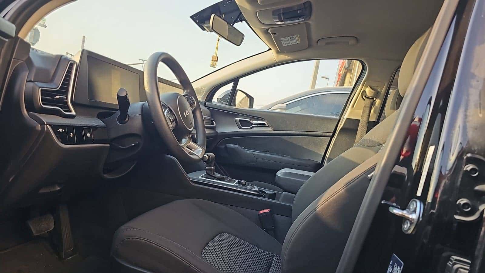 KIA SPORTAGE 2025 thumbnail 4