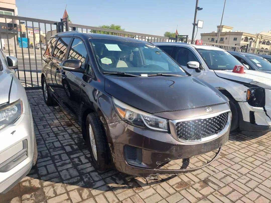 KIA SEDONA 2015 thumbnail 1