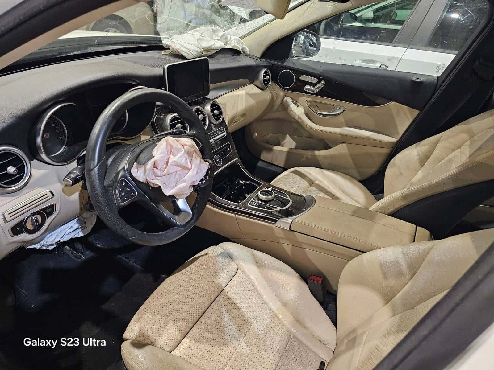 MERCEDES BENZ C300 - Exterior