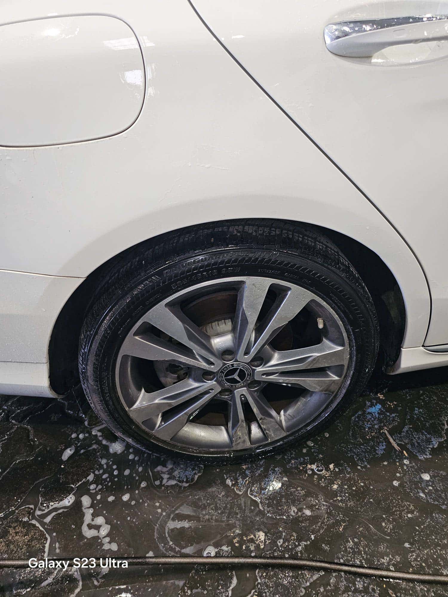 MERCEDES BENZ C300 - Exterior