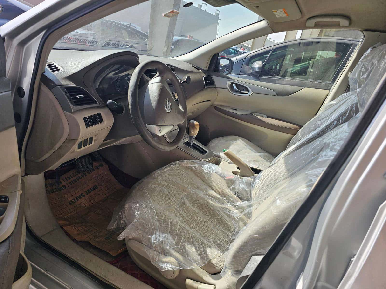 NISSAN TIDA - Exterior