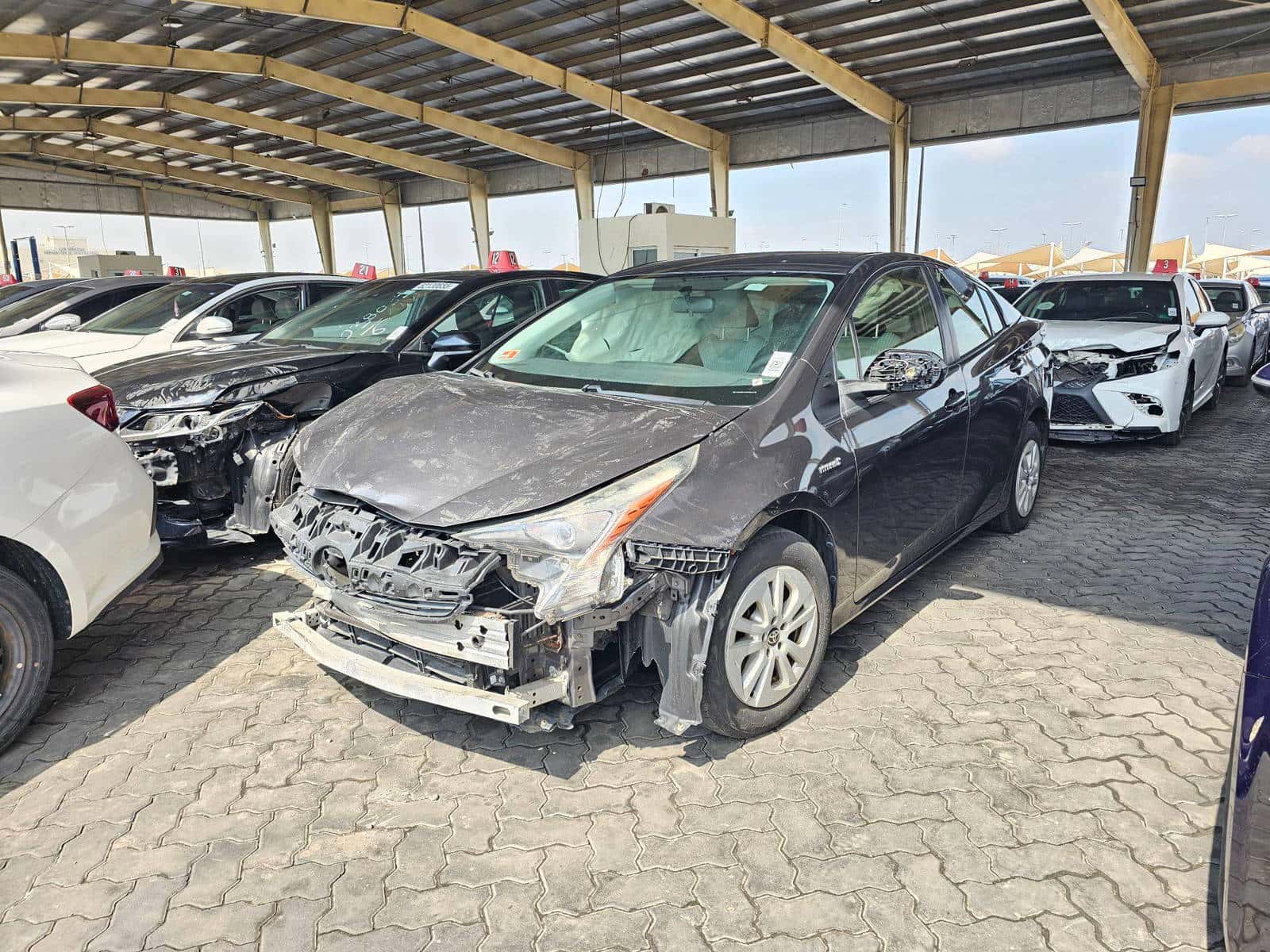 TOYOTA PRIUS - Exterior