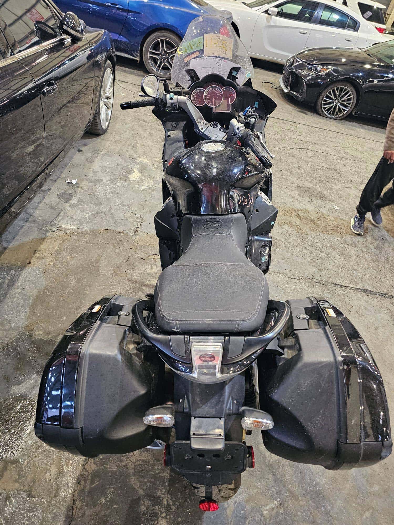 MOTO GUZZI GT - Exterior