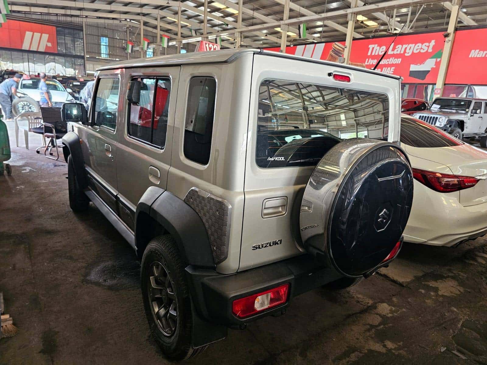 Suzuki JIMNY 2025 thumbnail 4