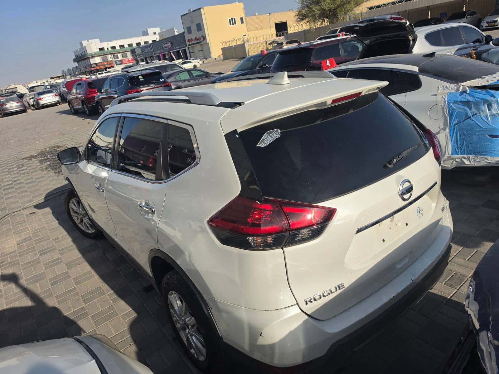 NISSAN ROGUE 2018 thumbnail 3