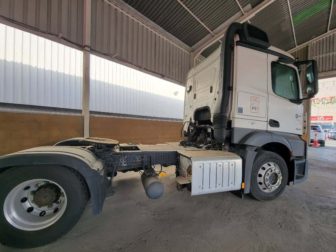 MERCEDES BENZ ACTROS 1843 - Exterior