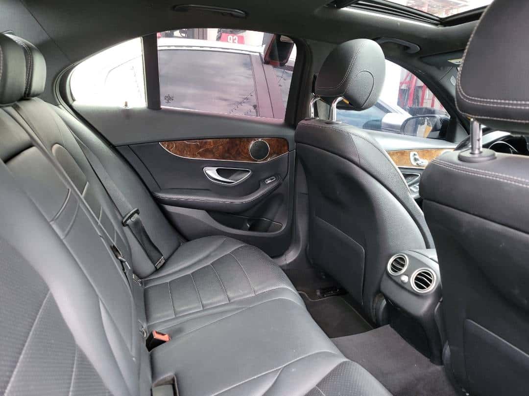 MERCEDES BENZ C300 - Exterior