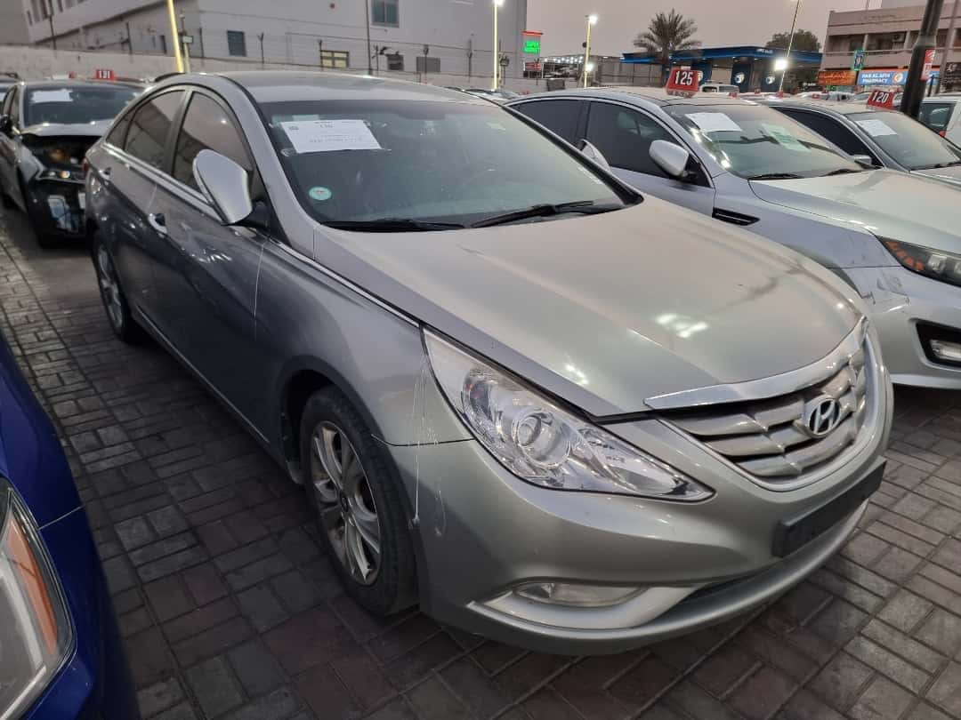 Hyundai Sonata 2011 thumbnail 1