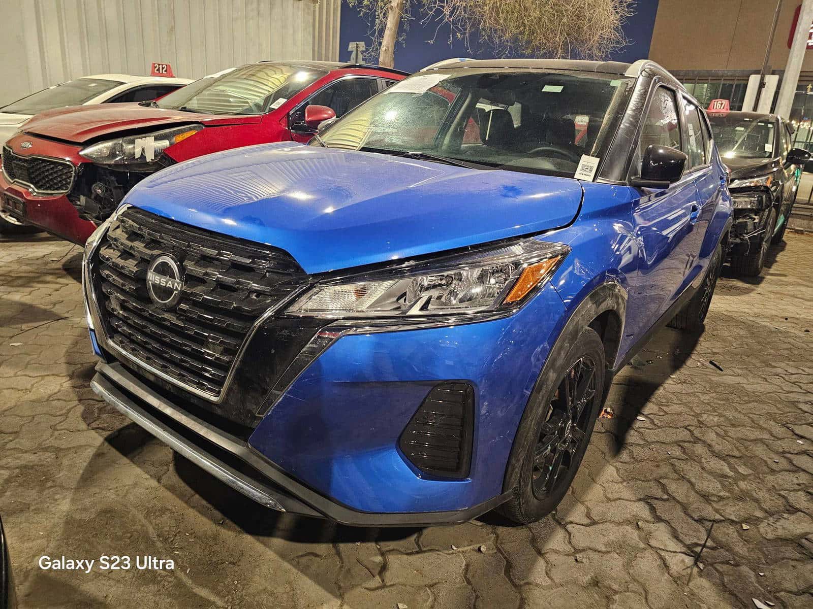 Nissan Kicks 2023 thumbnail 4