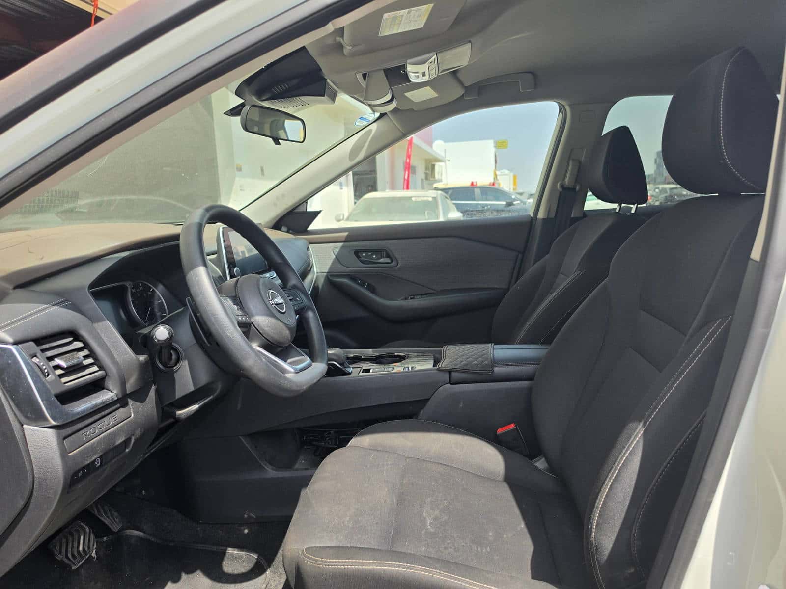 Nissan Rogue 2023 thumbnail 1