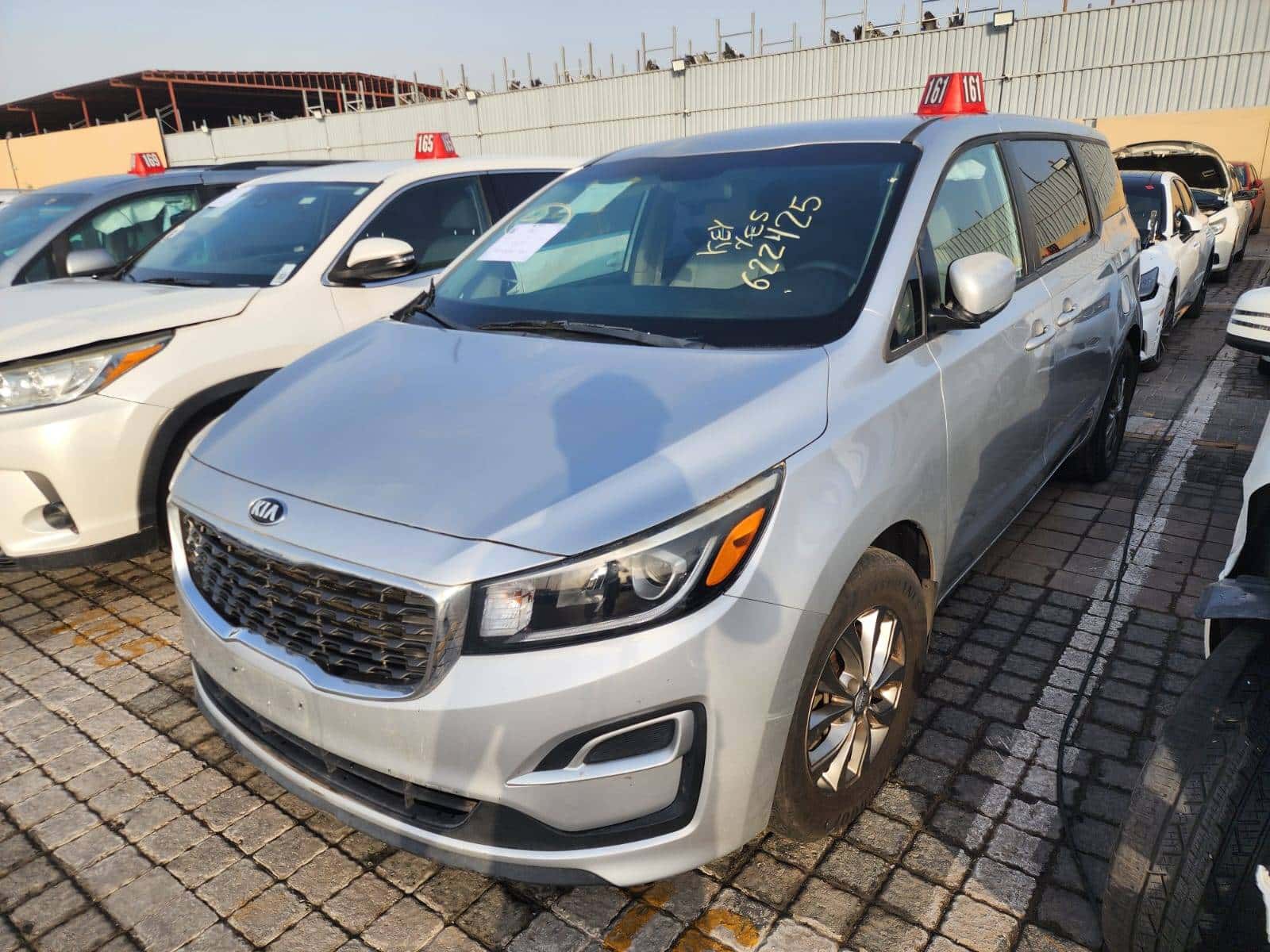 KIA SEDONA 2020 thumbnail 3